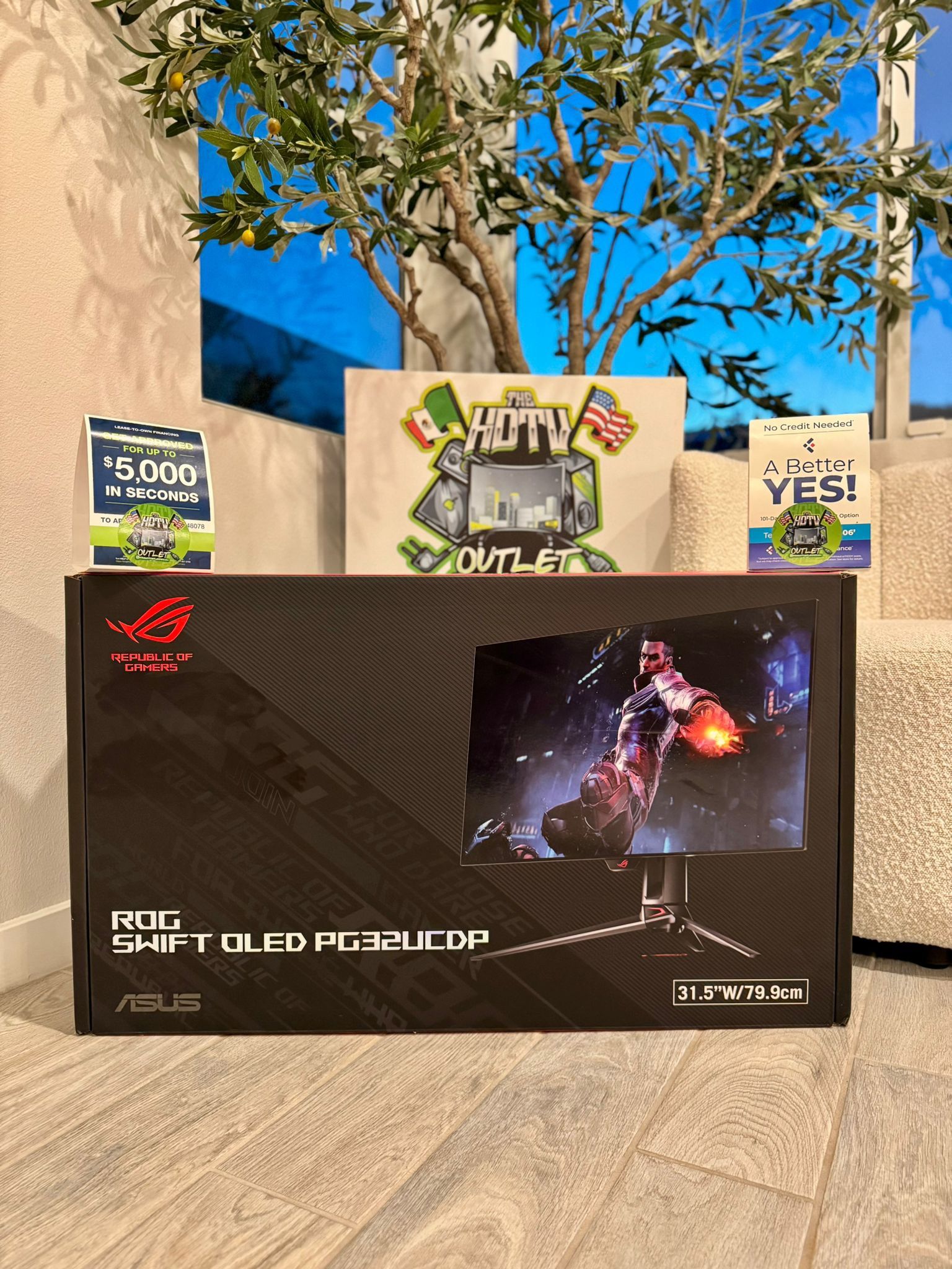 Asus Rog Swift Oled PG32UCDP 32” Oled gaming monitor 4k 240hz .03ms floor model