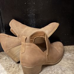 Women’s Boots