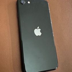 IPHONE SE Last Generation Screen Protector Case And Charger Color Black 125GB 220$OBO  IPHONE SE Última Generación Protector de Pantalla, Estuche y C 