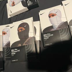 Nike Ski Mask Pro