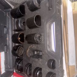 Ball Joint, Missing One
