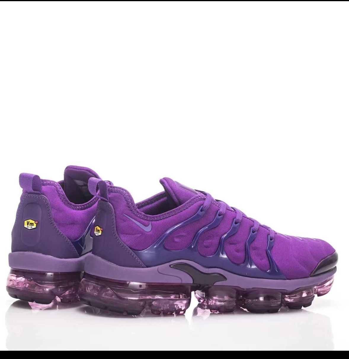 VL Nike Air VaporMax Plus Purple Sneakers