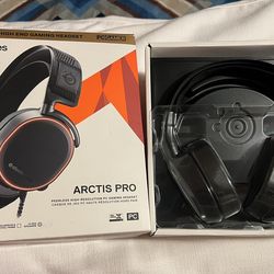Steel Series Arctic Pro