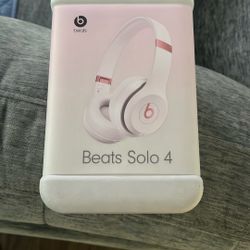 Beats Solo 4 - Pink