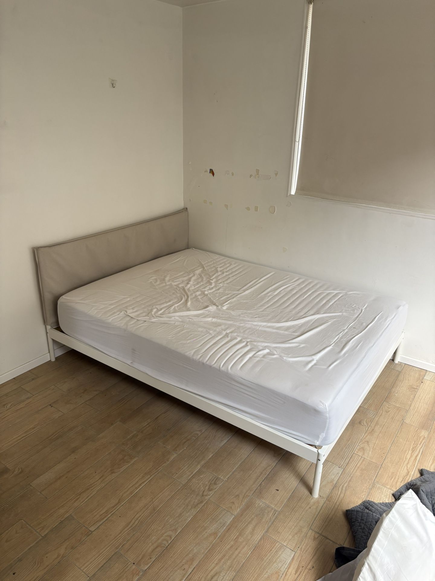 Queen Size Mattress And Bed Frame