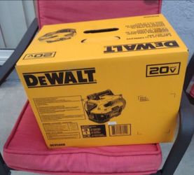 DeWalt Cordless Vacuum
