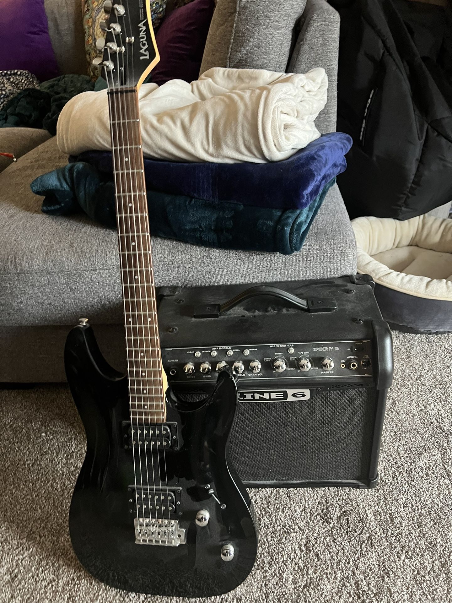 Laguna Electric Guitar W/Line 9 Amp