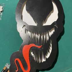 Venom Wall Light