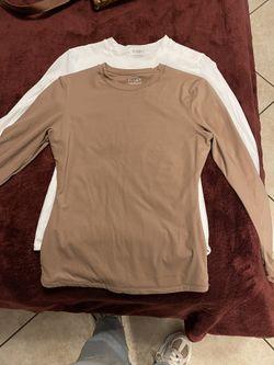 Pumiey Long Sleeve Crewneck