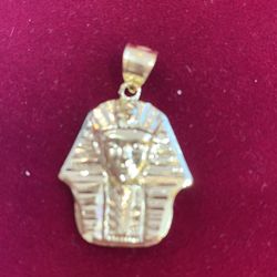 10 K Y GOLD EGYPTIAN CHARM