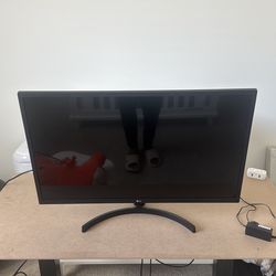 LG 31.5 inch monitor