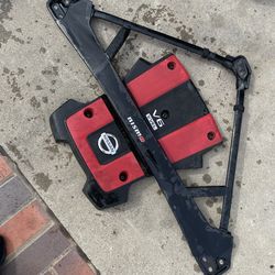 Nismo Engine Cover & Strut Tower Bar Cross Brace