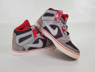 Nike shoes Nike Ruckus 2 High LRMen's Size 9 Grey/Crimson/Black 2013 598373-006 Vintage