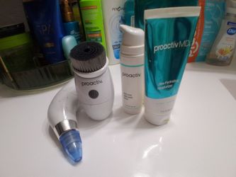 Proactiv Charcoal Spin Brush, Pore Vacuum, & ProactivMD Skincare Set