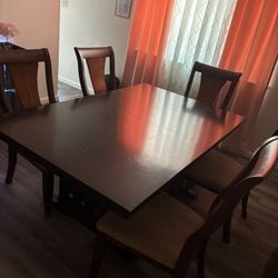 Dining Table With 5 Chairs And 2 Leafs