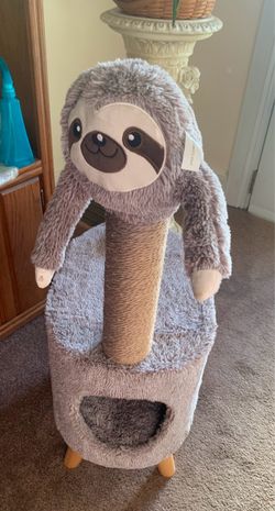 Cat Frisco Animal Series Cat Condo, Llama Like New Cat SLOTH Cat Condo is by Frisco. Very Clean . 36 tall x 18 deep and 12.5 w