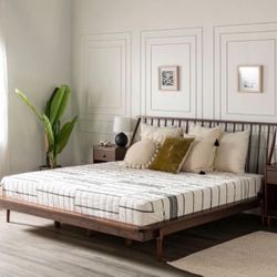 Spindle Wooden Platform Bed-Queen
