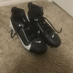 black nike cleats