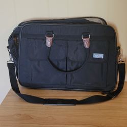 American Tourister The Organizer Suitcase