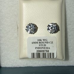 10k White Gold 6mm Earrings New Never Used 