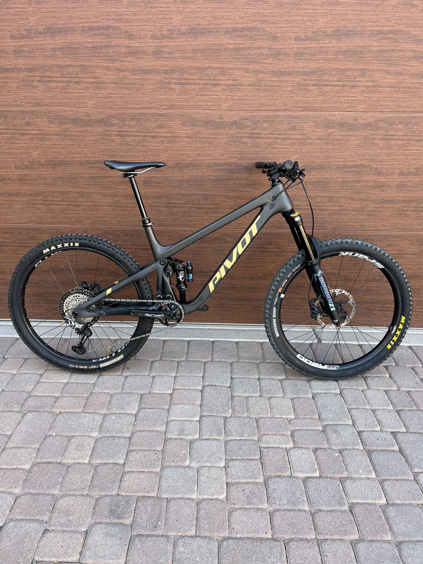 2023 Pivot Mach 6 (large)
