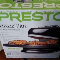 Presto Pizzazz Plus Pizza Baker (New)