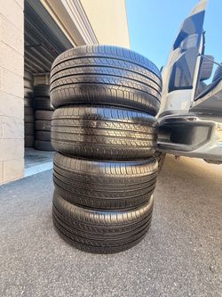 215/55/17 Nexen npriz semi new condition (4)
