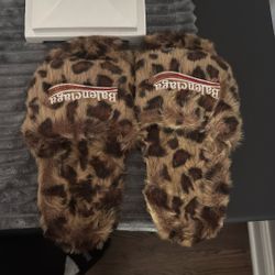 balenciaga slides 