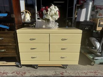 Mid-century Modern 6 Drawer Dresser