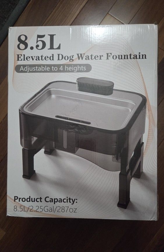Adjuestable elevated dog water fountain