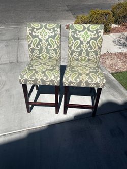 Free Chairs