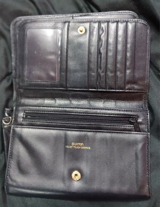 Buxton Leather Wallet 