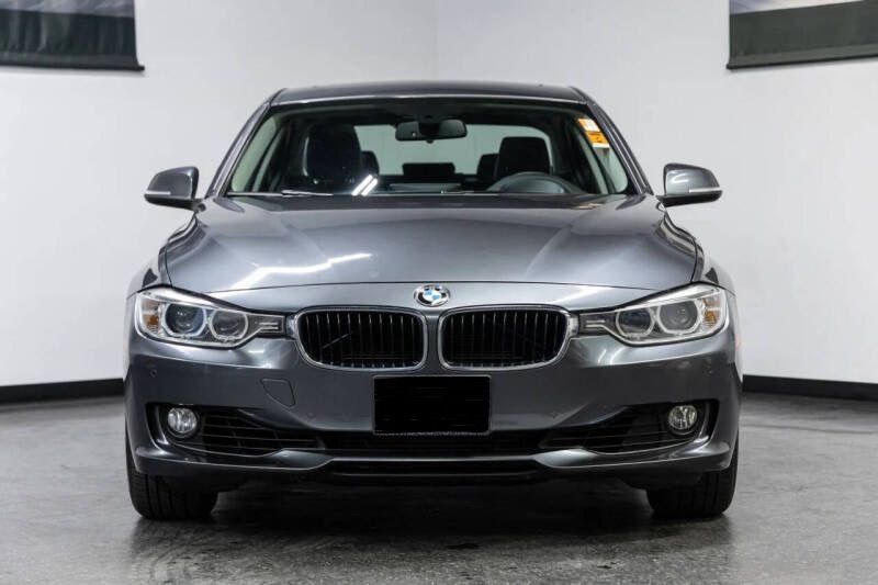 2014 BMW 3 Series 335i 4 Door Sedan*Low Miles* Immaculate **Trade In?/BookVirtualAppt!*Safe & Convenient!**Financing**Many Other Vehicles Available