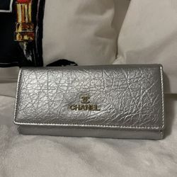 Very Nice Silver Clutch 