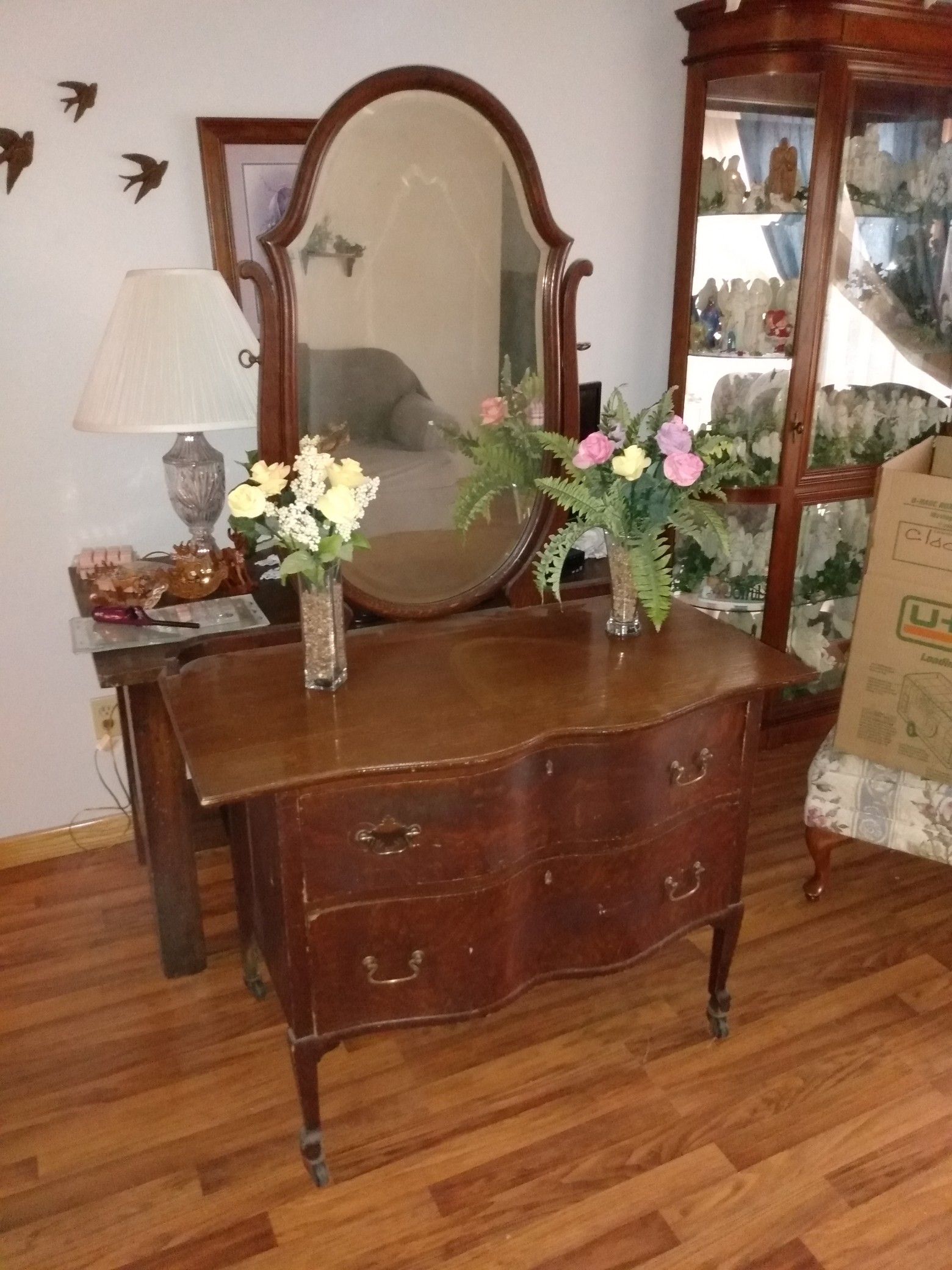 ANTIQUE DRESSER