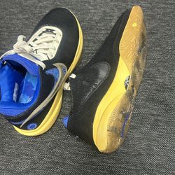 Nike LeBron 20 Size 8.5 Men’s