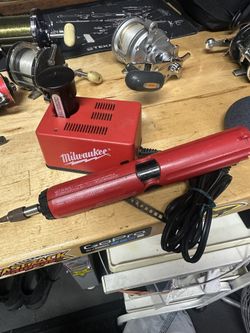 Milwakee Power Screw Driver Needs New Battery.