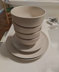 bowl and dish set