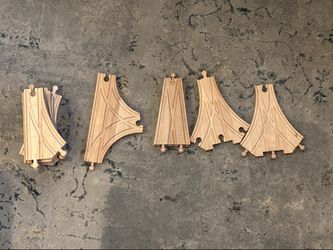 Huge Wooden Train Set, 170+ Pieces with Roundhouse