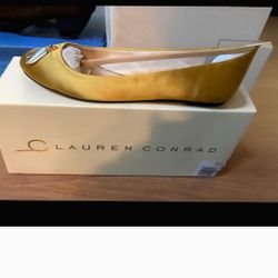 Lauren Conrad Flats 6m