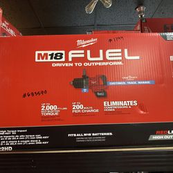 Milwaukee M18 FUEL 18V Lithium-Ion Brushless Cordless 1 in. Impact Wrench with D-Handle Kit with Two 12.0 Ah Batteries