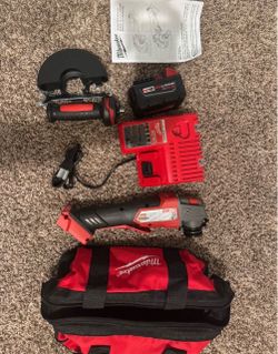 Milwaukee M18 FUEL Angle Grinder Kit
