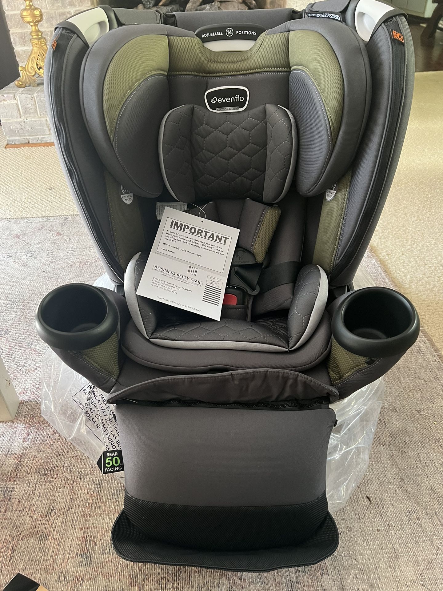 New Car Seat Evenflo Revolve360 Extend