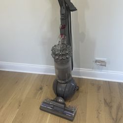 Dyson Vacuum In Perfect Works Condition 