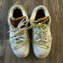 Off-White x Nike Dunk Low “Pine Green”