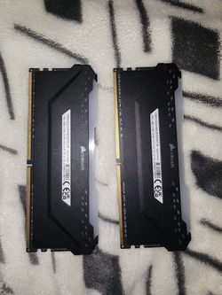 Corsair Vengeance RGB Pro 32GB (2x16GB) DDR4 3200MHz CL16