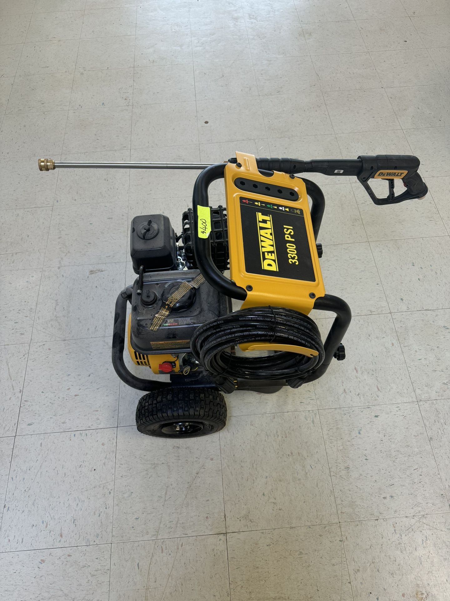 DEWALT DXPW3300 PRESSURE WASHER