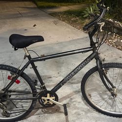 Great working bike. 26 inch wheels 18 speed bicycle tuned up