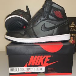 Jordan Retro 1 Black Satin size 10.5