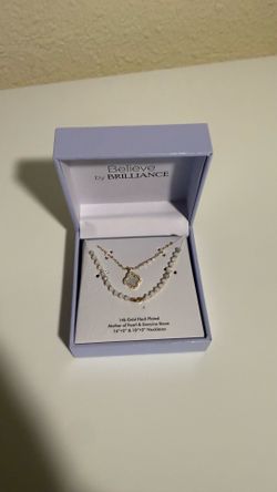 14Kt Gold Flash Plated Mother of Pearl Clover Pendant Layered Necklace Set